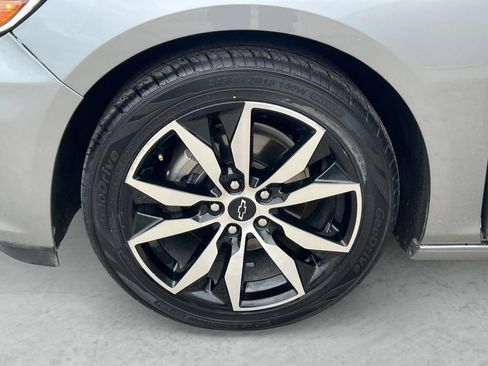 Used 2023 Chevrolet Malibu RS FWD image 23