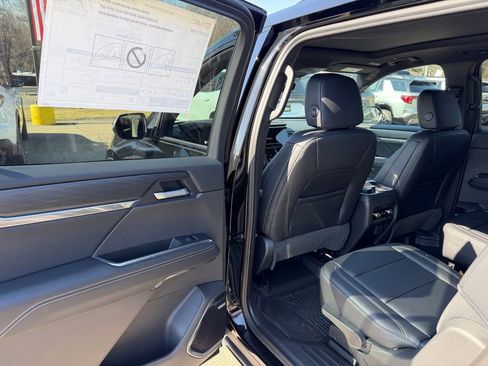 New 2026 GMC Acadia Elevation w/ Black Edition image 16