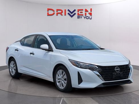 Used 2024 Nissan Sentra S FWD image 7