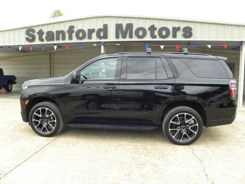 Used 2024 Chevrolet Tahoe RST w/ Luxury Package AWD/4WD image 2