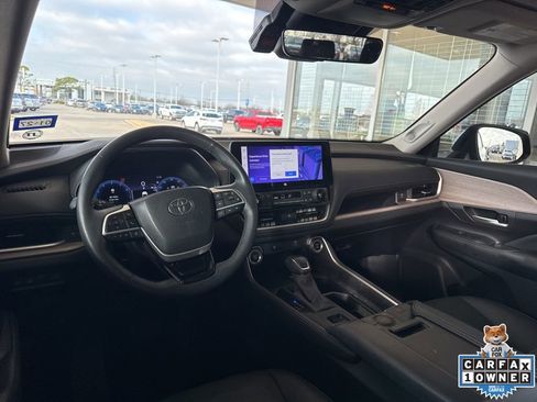 Used 2024 Toyota Grand Highlander Limited image 12