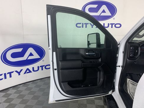 Used 2024 Chevrolet Silverado 2500 Custom w/ Custom Convenience Package AWD/4WD image 13