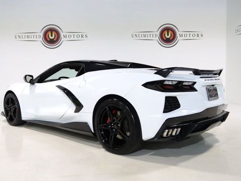 Used 2024 Chevrolet Corvette Stingray Premium Conv w/ Z51 Performance Package RWD image 4