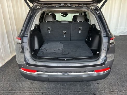 Used 2023 Jeep Grand Cherokee 4WD 4xe image 28