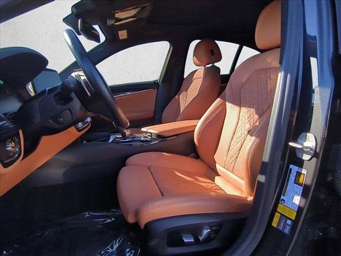 Used 2021 BMW 530e image 16