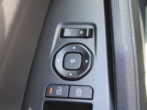 New 2026 Kia Sportage SX FWD image 21