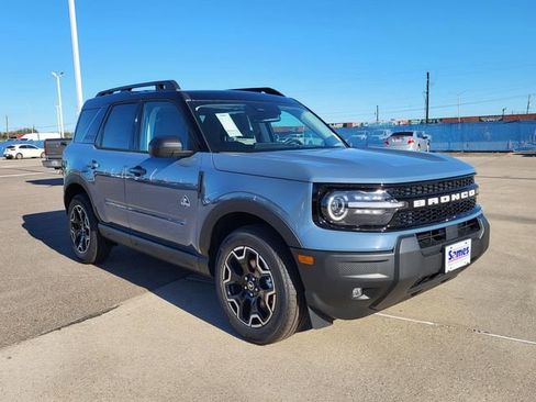 New 2025 Ford Bronco Sport Outer Banks image 16