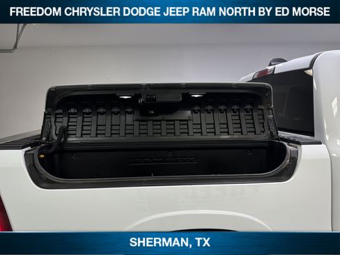 Used 2025 RAM 1500 Limited AWD/4WD image 11
