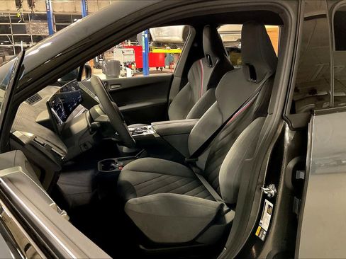 Used 2026 BMW iX xDrive45 w/ M Sport Package image 9