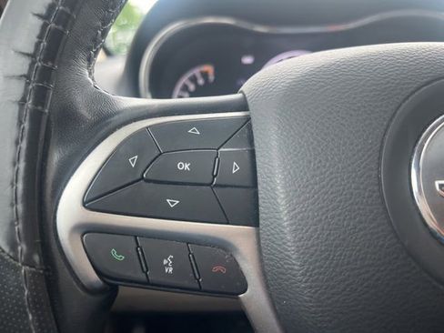 Used 2019 Jeep Grand Cherokee Limited RWD image 23