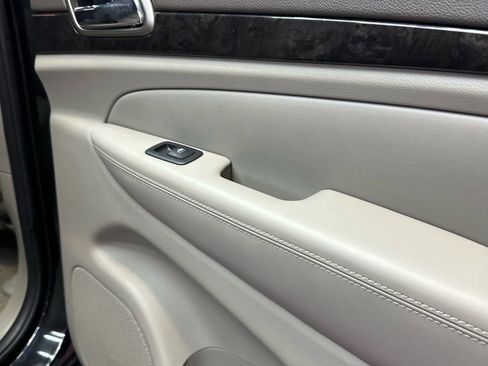 Used 2013 Jeep Grand Cherokee Laredo image 29