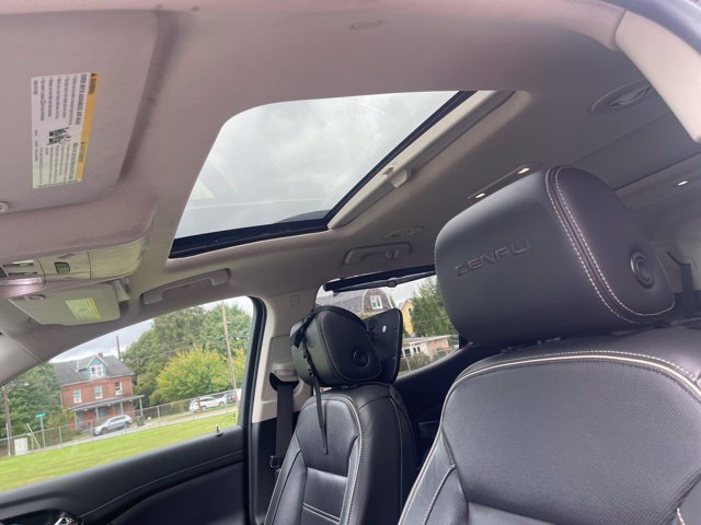 Used 2020 GMC Acadia Denali w/ Denali Ultimate Package AWD/4WD image 11
