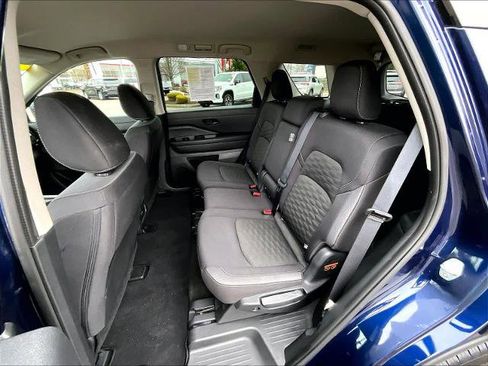 Certified 2024 Nissan Pathfinder SV image 15