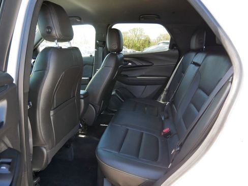 Used 2024 Chevrolet TrailBlazer ACTIV w/ Convenience Package AWD/4WD image 16