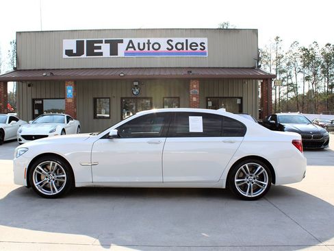 Used 2014 BMW 750Li image 4