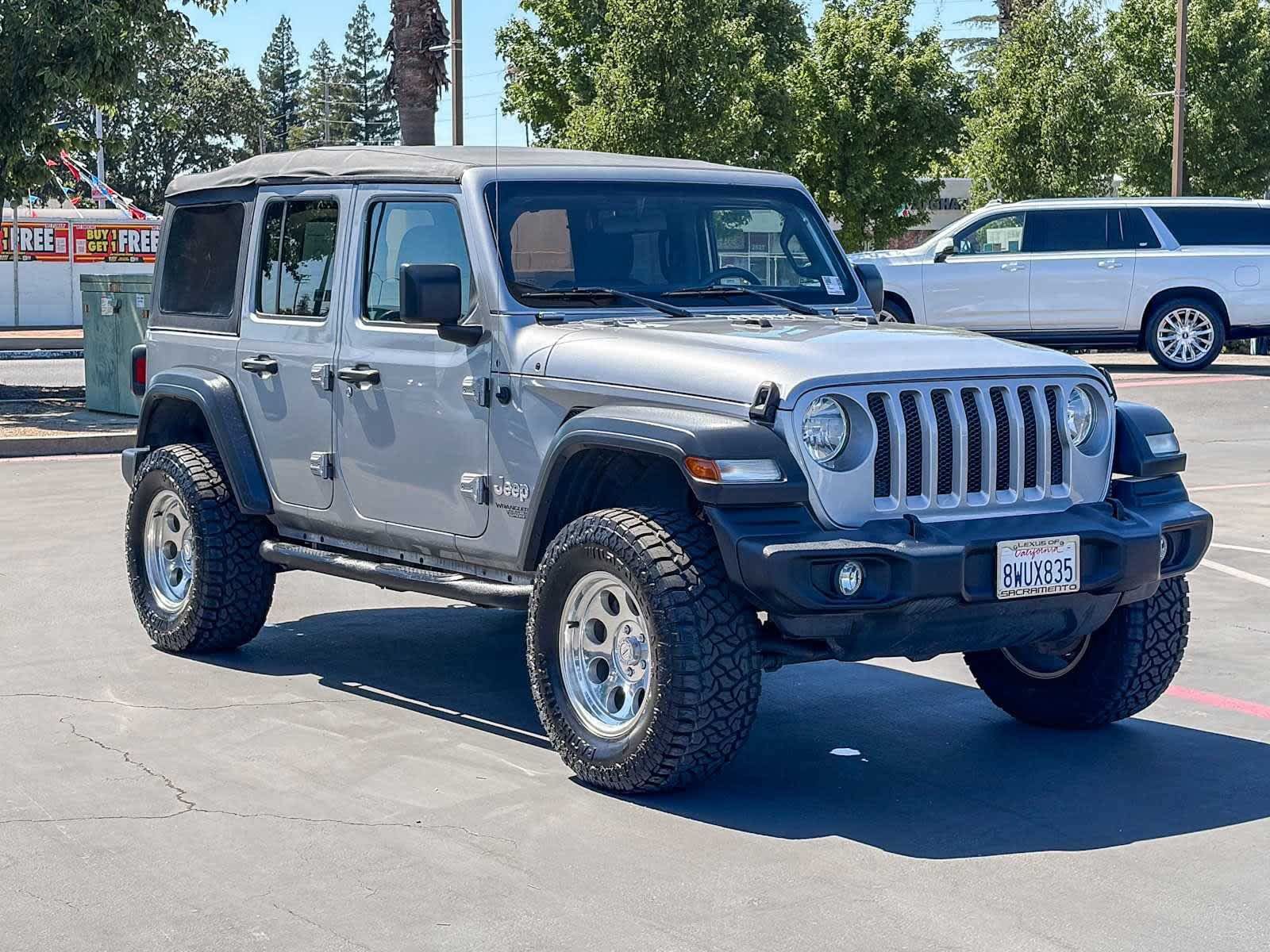 Used 2018 Jeep Wrangler Unlimited Sport AWD/4WD image 5