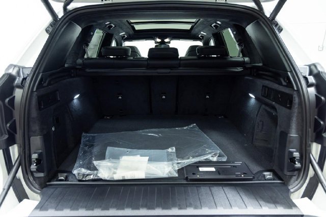 New 2026 BMW X5 M Competition w/ Executive Package AWD/4WD image 13