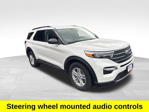 Used 2022 Ford Explorer XLT w/ Equipment Group 202A image 8