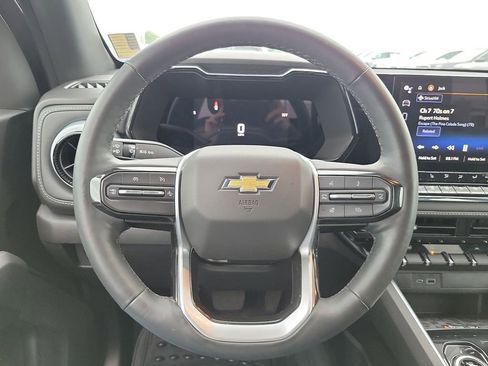 Used 2023 Chevrolet Colorado LT w/ LT Convenience Package III AWD/4WD image 19