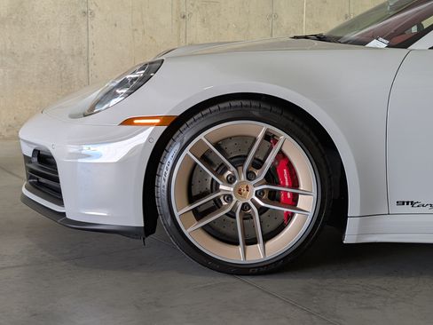 Certified 2026 Porsche 911 Targa 4S AWD/4WD image 14