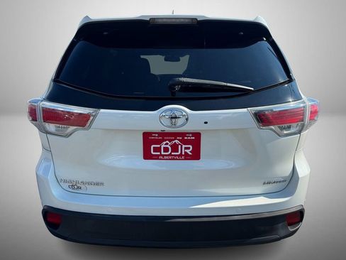Used 2015 Toyota Highlander Limited image 7