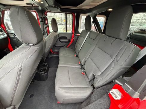 Used 2020 Jeep Wrangler Unlimited Sport S image 17
