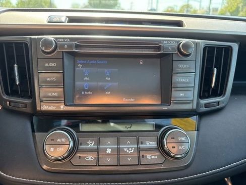 Used 2015 Toyota RAV4 XLE AWD/4WD image 16
