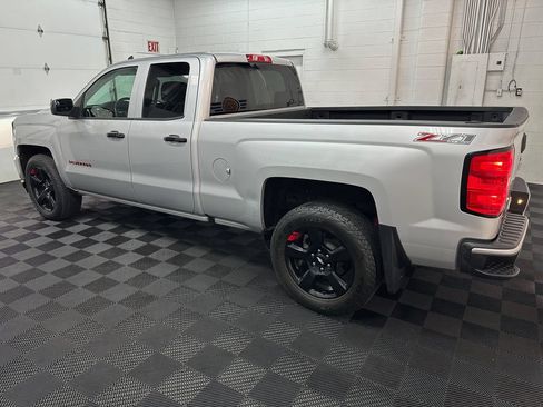 Used 2017 Chevrolet Silverado 1500 LT w/ Redline Edition AWD/4WD image 6