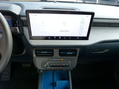 Used 2025 Ford Maverick XLT w/ Equipment Group 302A image 31