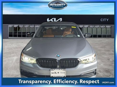 Used 2019 BMW 540i xDrive image 2