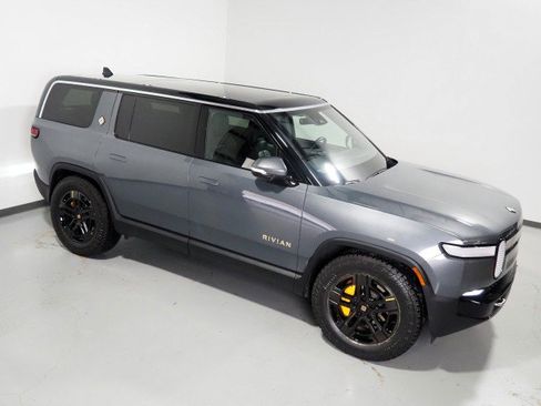 Used 2024 Rivian R1S AWD Adventure image 13