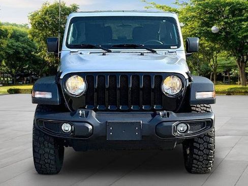 Used 2023 Jeep Wrangler Sport AWD/4WD image 3