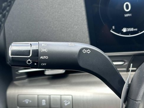 New 2026 Hyundai Kona Limited FWD image 34