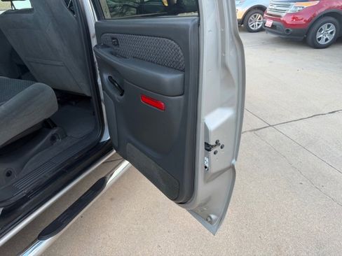 Used 2004 Chevrolet Avalanche LS image 20