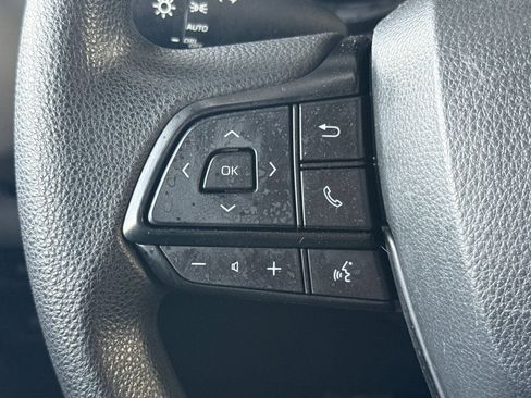 Certified 2023 Toyota Sienna LE image 27