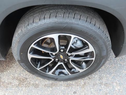 Used 2025 Chevrolet TrailBlazer LT AWD/4WD image 11