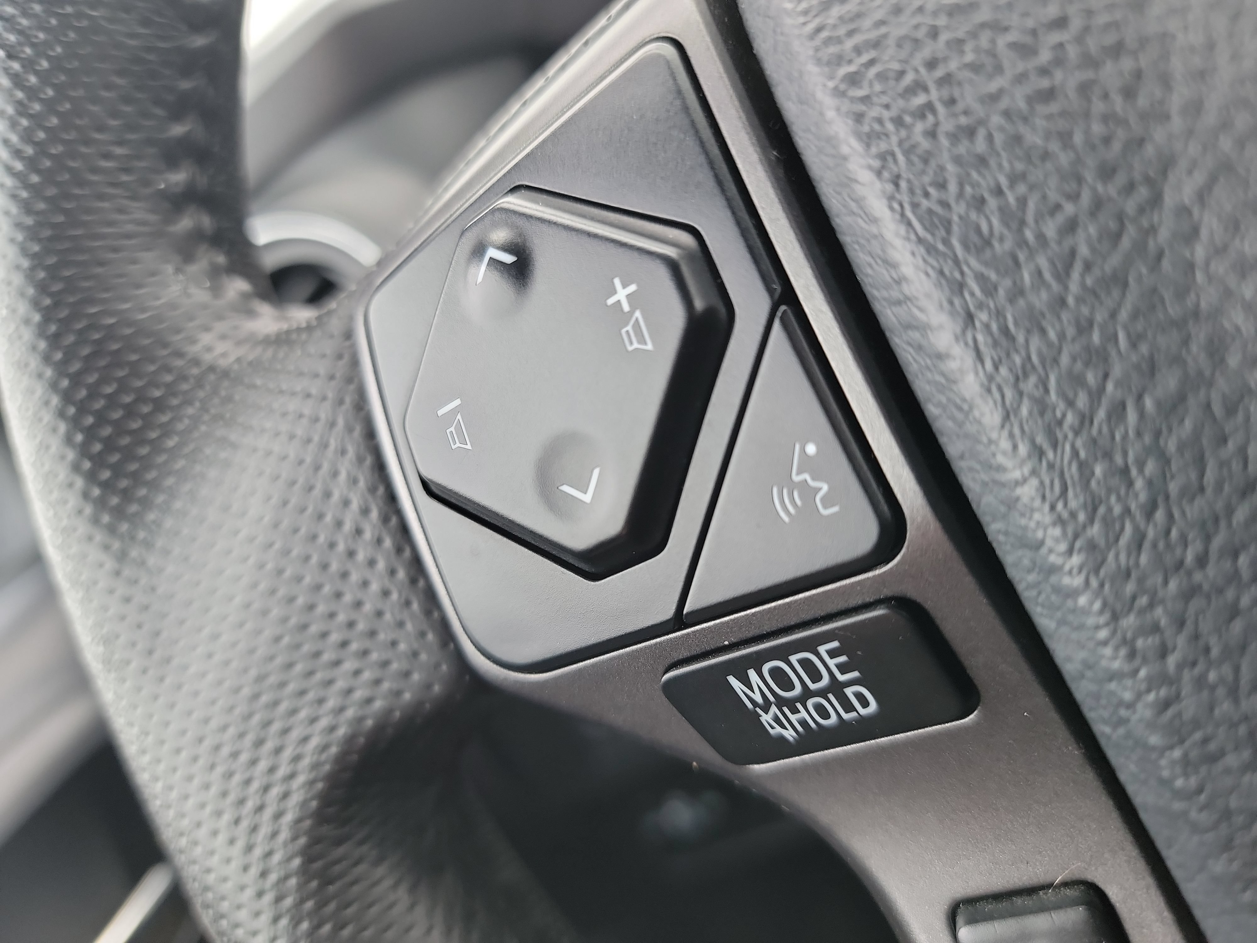 Used 2020 Toyota Tacoma TRD Off-Road AWD/4WD image 33