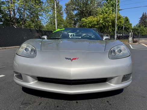 Used 2005 Chevrolet Corvette Convertible w/ Preferred Equipment Group RWD image 9