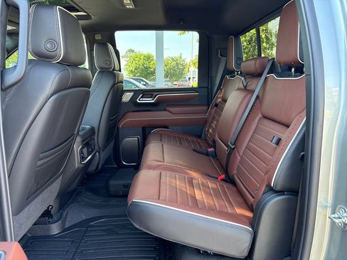 New 2026 GMC Sierra 2500 4x4 Crew Cab Denali Ultimate image 44