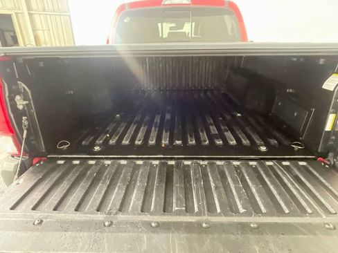 Used 2020 Toyota Tacoma SR5 AWD/4WD image 26