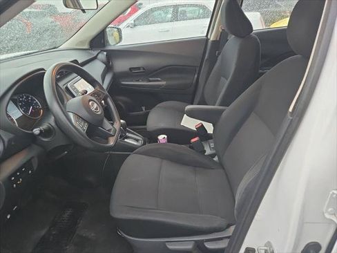 Used 2023 Nissan Kicks S FWD image 24
