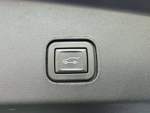 Certified 2024 Cadillac Lyriq Luxury AWD/4WD image 27