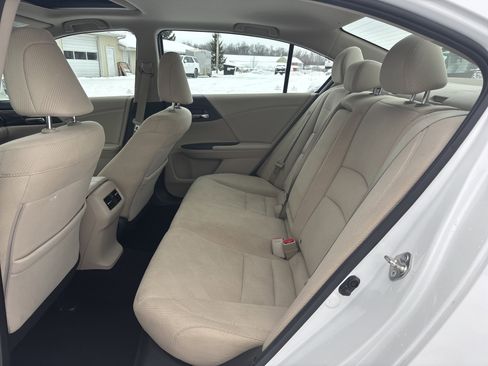 Used 2016 Honda Accord EX image 33