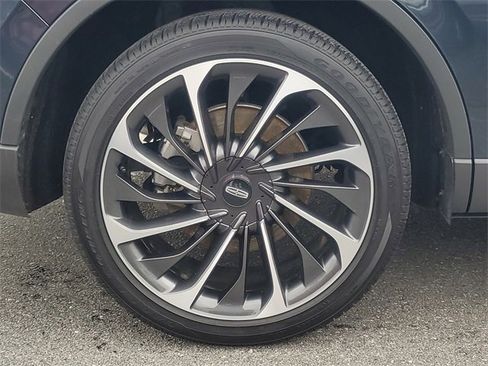 Certified 2024 Lincoln Aviator Reserve w/ Equipment Group 201A image 9