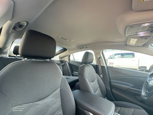 Used 2019 Chevrolet Volt LT image 17