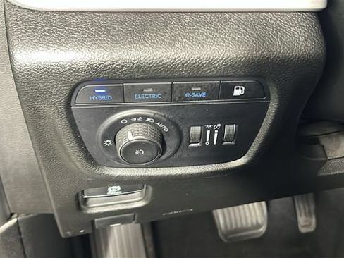 Used 2022 Jeep Grand Cherokee Limited 4xe AWD/4WD image 19