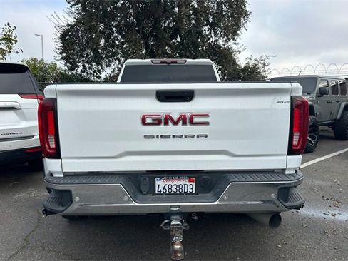 Used 2021 GMC Sierra 3500 4x4 Crew Cab w/ Gooseneck/5TH Wheel Package image 4