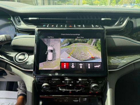 Used 2024 Jeep Grand Cherokee Trailhawk w/ Advanced Protech Group II image 7