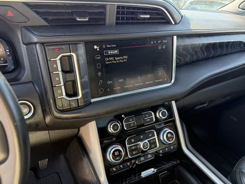 Used 2023 GMC Yukon Denali image 19