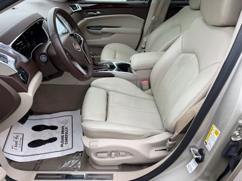 Used 2014 Cadillac SRX Luxury w/ Driver Awareness Package image 29